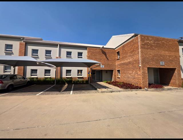 550M² WAREHOUSE TO LET IN STORMILL